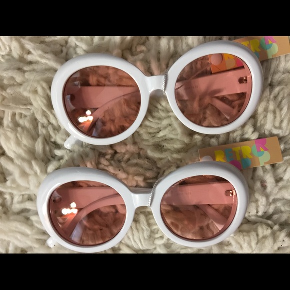 Retro Sunglasses - Picture 2 of 2